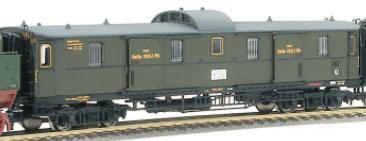 Express baggage car type PP? pr 04 of the P. St. E. V.<br /><a href='images/pictures/Fleischmann/865870.jpg' target='_blank'>Full size image</a>